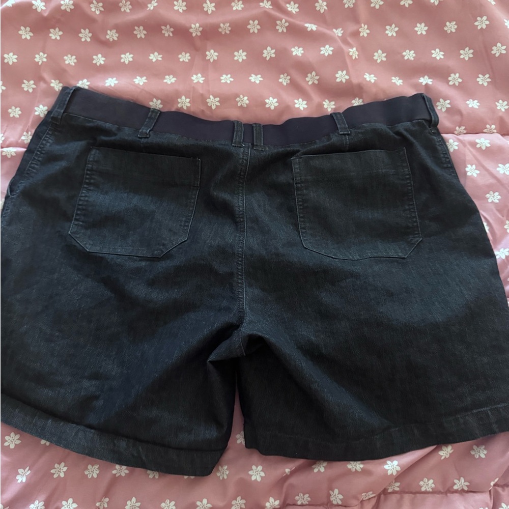 Lee Women's Dark Denim Regular Fit Bermuda Mid Rise Jean Shorts - Picture 3 of 4